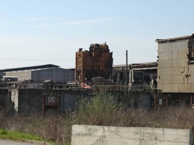 Settimo Torinese, İtalya - Mart 2002 yaklaşık: Ruins of Acciaierie Ferrero çelik işleri için