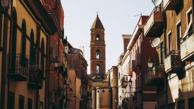 Castello çeyrek aka Casteddu e susu (Sardes üst kale anlamına gelir) eski ortaçağ şehir şehir merkezinde Cagliari, İtalya