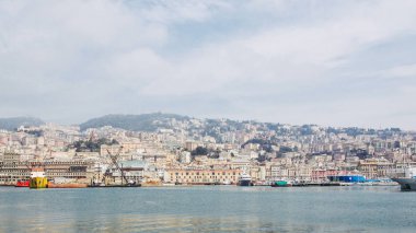 Deniz manzaralı Ceneviz şehri.