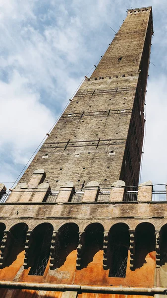 Torre Garisenda Torre Degli Asinelli Torres Inclinadas Alias Due Torri —  Fotos de Stock