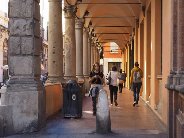市内中心部のボローニャ イタリア 2018年 月年頃 — ストック写真