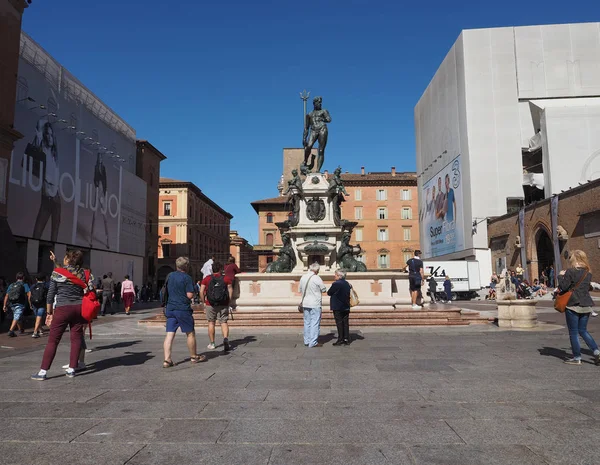Bologna, İtalya - Eylül 2018 yaklaşık: Fontana del Nettuno (Neptun Fountain anlamına gelir)