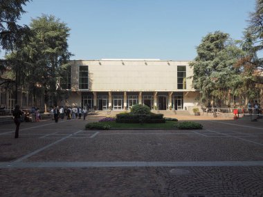 Torino, İtalya - Eylül 2018 yaklaşık: Politecnico di Torino (Turin Politechnic okul anlamına gelir) büyük salon