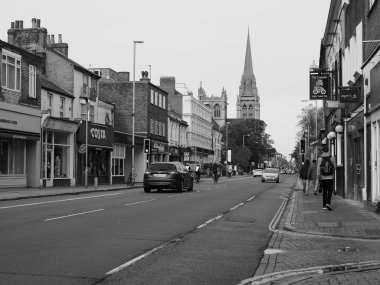 Cambridge, İngiltere - Ekim 2018 yaklaşık: İnsanlar siyah beyaz şehir merkezinde
