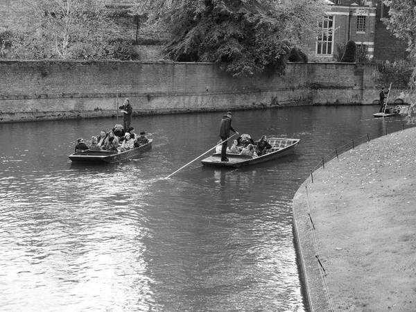 Cambridge Storbritannien Circa Oktober 2018 Punting Floden Cam Svart Och — Stockfoto