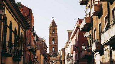 Castello çeyrek aka Casteddu e susu (Sardes üst kale anlamına gelir) eski ortaçağ şehir şehir merkezinde Cagliari, İtalya