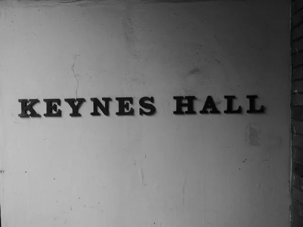 2018年10月 凯恩斯大厦在国王学院的黑白 — 图库照片