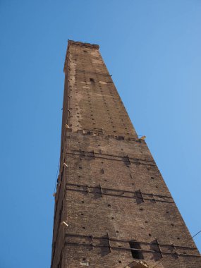 Torre Degli Asinelli, İtalya 'nın Bologna şehrinde Due Torri' nin (iki kule) bir parçası.