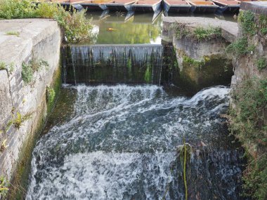 Cambridge, İngiltere - yaklaşık Ekim 2018: Cam Nehri görünümünü