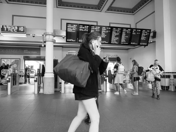 Cambridge Circa Ottobre 2018 Stazione Cambridge Bianco Nero — Foto Stock