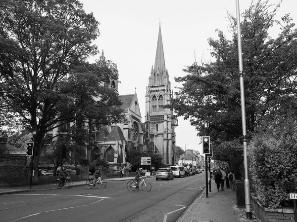 白と黒の中心ケンブリッジ イギリス 2018年 月年頃 — ストック写真