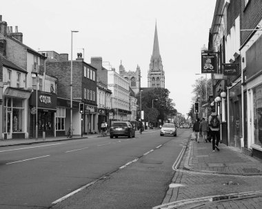 Cambridge, İngiltere - Ekim 2018 yaklaşık: İnsanlar siyah beyaz şehir merkezinde