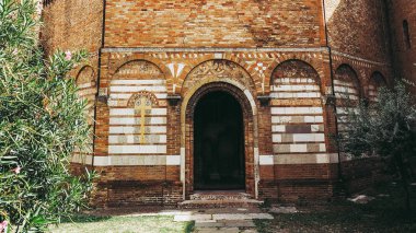 İtalya, Bologna 'daki Santo Stefano Kilisesi
