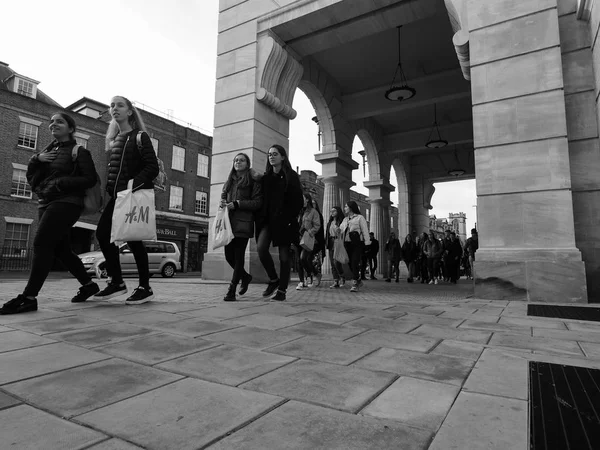 Cambridge Oktober 2018 Menschen Der Innenstadt Schwarz Weiß — Stockfoto
