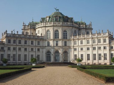 Palazzina di caccia di Stupinigi (Stupinigi 'nin Avlanma Evi) İtalya' nın Nichelino şehrinde kraliyet av kulübesi