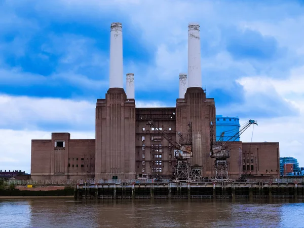 イギリス ロンドンのバタシー発電所 — ストック写真