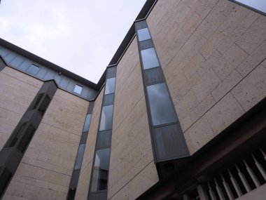 Cambridge, İngiltere - Ekim 2018 yaklaşık: King's College, Keynes bina