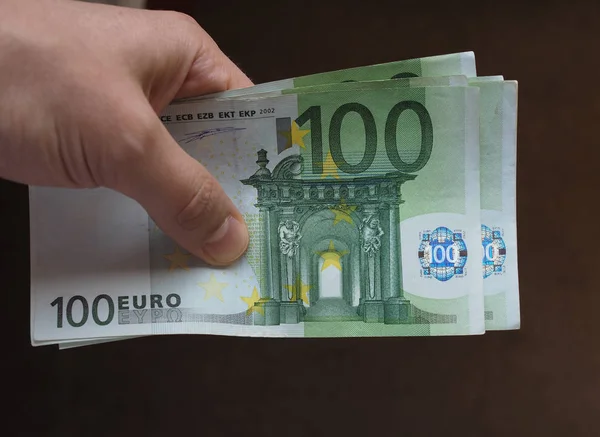 Tenencia Mano Entrega Billetes Euros Eur Moneda Unión Europea —  Fotos de Stock