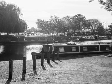 Ely, İngiltere - Ekim 2018 yaklaşık: Görünüm, nehir büyük Ouse siyah beyaz