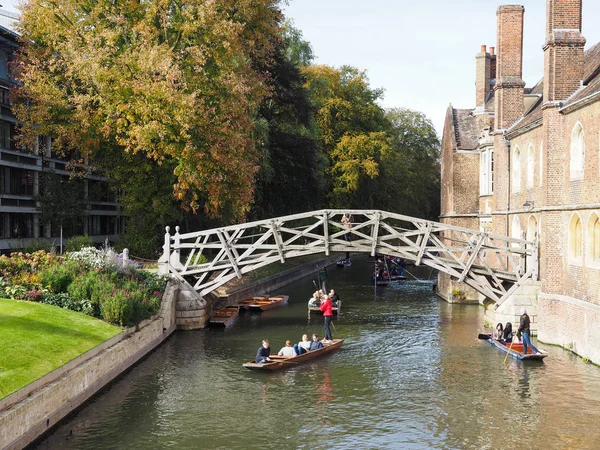 Cambridge Circa October 2018 Mathematical Bridge River Cam Queens College — Stock Photo, Image