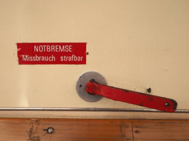 Notbremse, Missbrauch strafbar (anlamı Emergengy fren, kötüye cezası) oturum Alman tramvayda