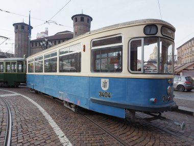Torino, İtalya - yaklaşık Aralık 2018: Vintage Almanca 3404 tramvay römork Torino Tramvay Festivali