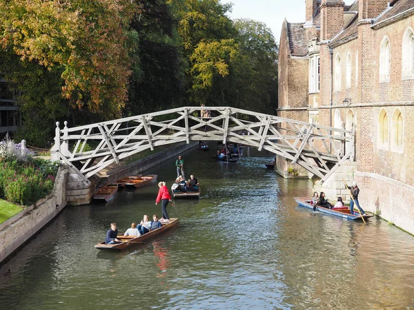 Cambridge Storbritannien Circa Oktober 2018 Matematiska Bron Över Floden Cam — Stockfoto