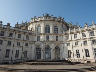 Palazzina di caccia di Stupinigi (Stupinigi 'nin Avlanma Evi) İtalya' nın Nichelino şehrinde kraliyet av kulübesi