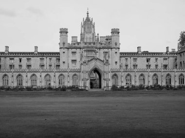 Cambridge, İngiltere - Ekim 2018 yaklaşık: Üçüncü Mahkemesi St John's College siyah beyaz