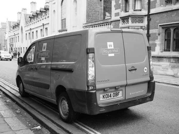 Cambridge Ngiltere Ekim 2018 Yaklaşık Kırmızı Royal Mail Van Siyah — Stok fotoğraf