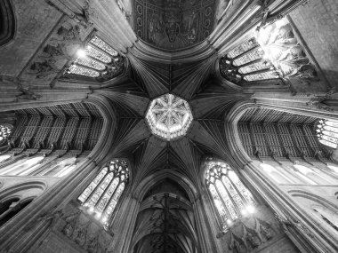 Ely, İngiltere - Ekim 2018 yaklaşık: Ely Katedrali (eski adıyla Kilisesi, St Etheldreda ve St Peter ve kilise kutsal ve bölünmemiş Trinity) iç siyah beyaz