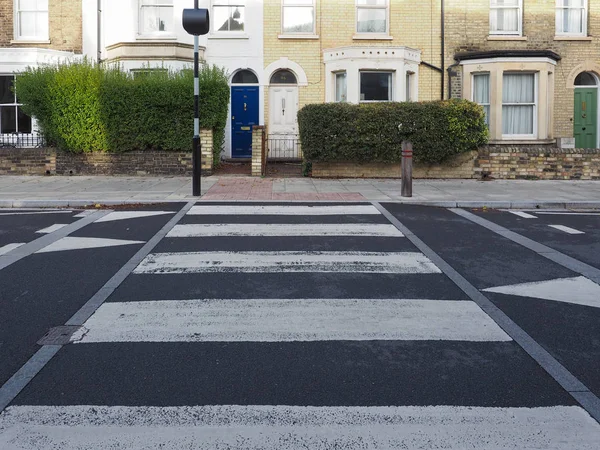 Zebra Cruzamento Para Pedestres Uma Cidade Britânica — Fotografia de Stock