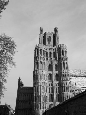 Ely, İngiltere'de siyah beyaz Ely Katedrali (eski adıyla Kilisesi, St Etheldreda ve St Peter ve kilise kutsal ve bölünmemiş Trinity)