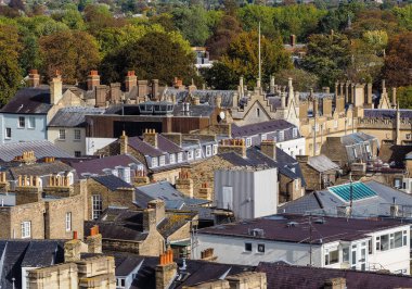 Cambridge, İngiltere'de şehrin havadan görünümü
