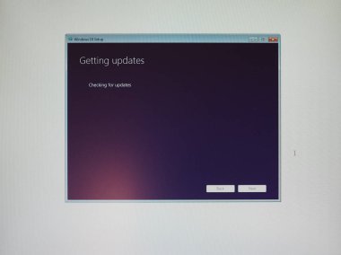 Redwood, ABD - Şubat 2019 yaklaşık: Timelapse yükseltme gösterilen Microsoft Windows 7 için Windows 10. Her ne kadar birçok adet hala Win 7 çalıştırmak, destek güvenli kalmak geçirilecek kullanıcılar zorlama 20 Ocak sona erecektir