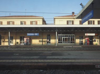 Carmagnola tren istasyonu
