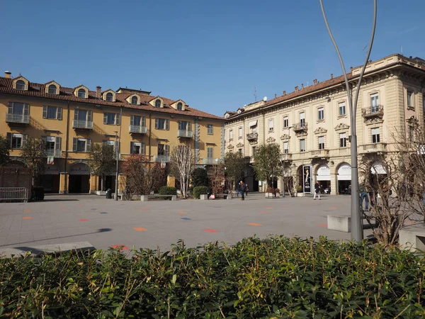 Náměstí Piazza Michele Ferrero v Albě — Stock fotografie