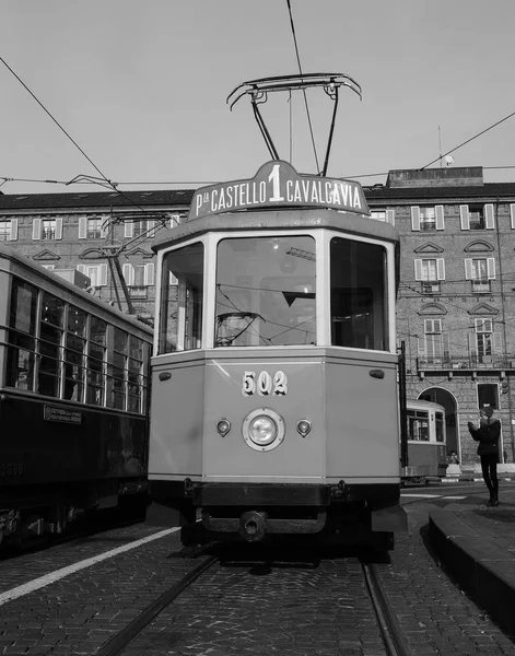 Vintage 502 tramwaj na festiwalu wózek w Turynie w czerni i bieli — Zdjęcie stockowe