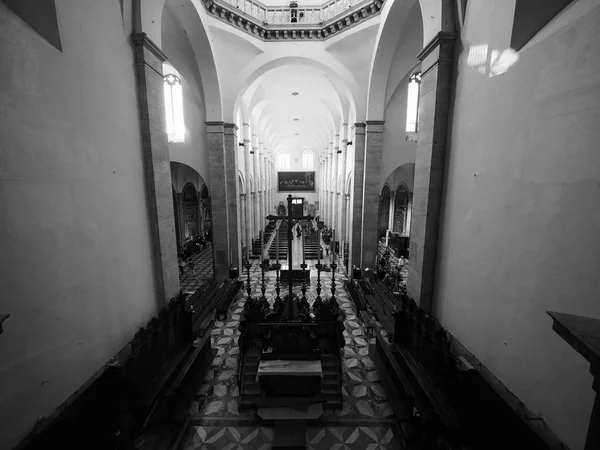 Cappella della Sindone in Turin in black and white — Stock Photo, Image