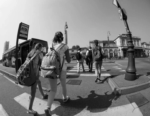 Het station Porta Susa in Turijn in zwart-wit — Stockfoto