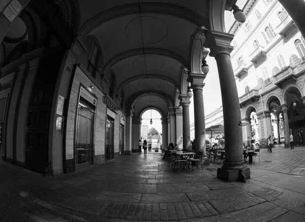 Torino'da Colonnade siyah beyaz — Stok fotoğraf