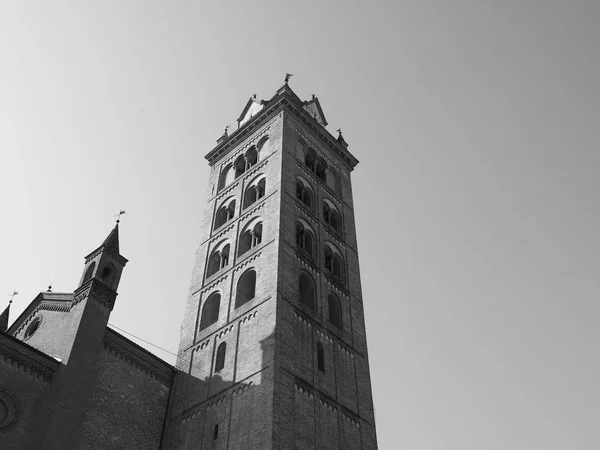 San Lorenzo Cathedral in Alba in black and white — Stock Photo, Image