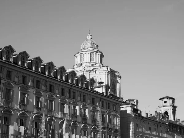 Kostel San Lorenzo v Turíně v černé a bílé — Stock fotografie