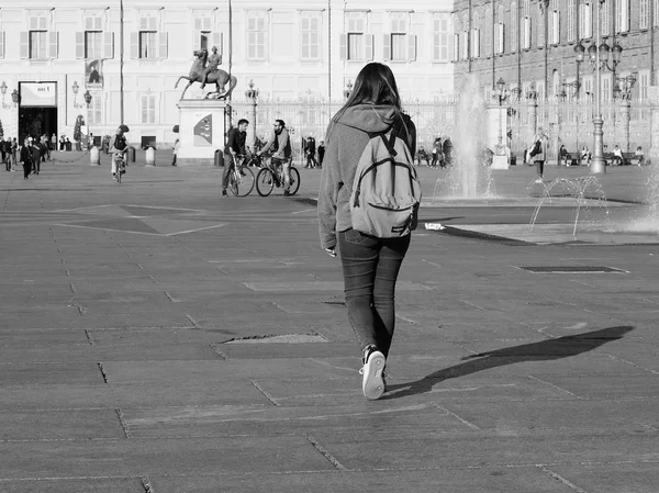 Plac Piazza Castello w Turynie w czerni i bieli — Zdjęcie stockowe