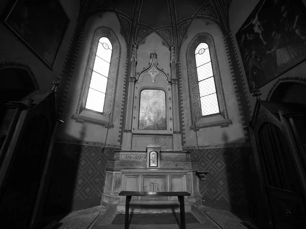 Catedral de San Lorenzo en Alba en blanco y negro — Foto de Stock