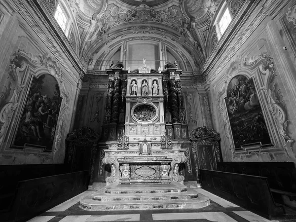 San Lorenzo Cathedral in Alba in black and white — Stock Photo, Image