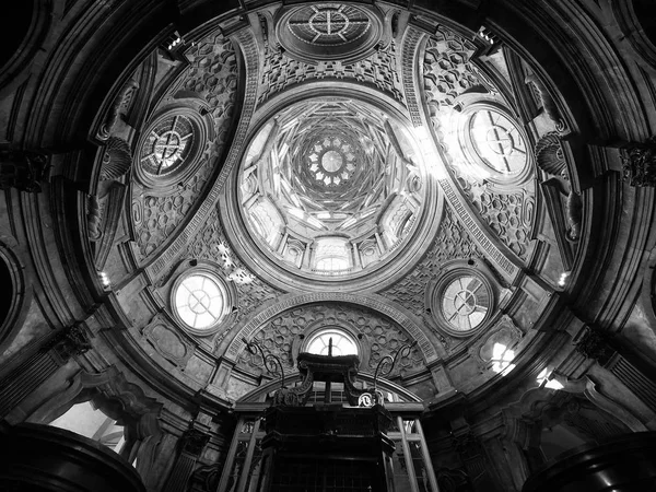 Cappella della Sindone à Turin en noir et blanc — Photo