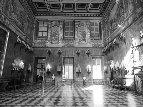 Palazzo Reale v Turíně v černé a bílé — Stock fotografie