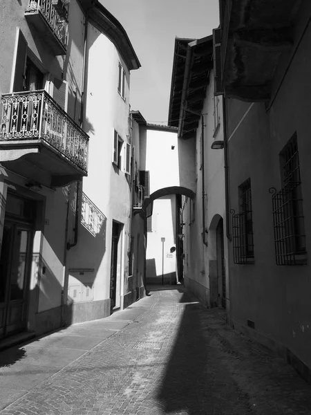 Vista da cidade de Alba em preto e branco — Fotografia de Stock
