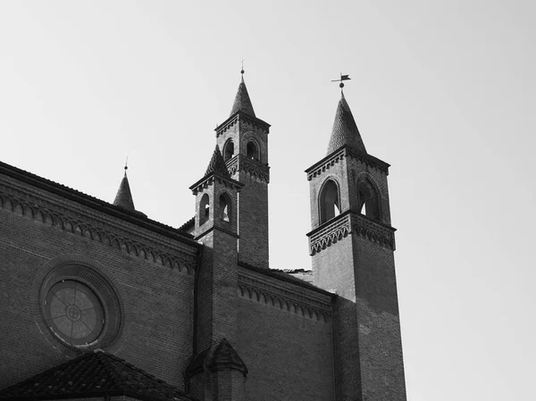 Cattedrale di San Lorenzo ad Alba in bianco e nero — Foto Stock